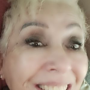 Meet your Posher, Suzanne